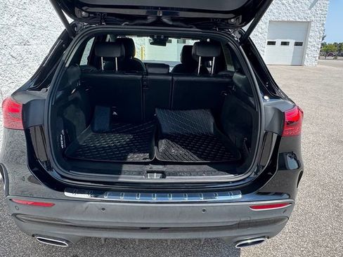 Used 2025 Mercedes-Benz GLA 250 4MATIC image 4
