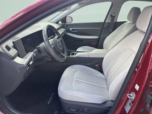 Used 2024 Hyundai Sonata SEL w/ Convenience Package FWD image 10