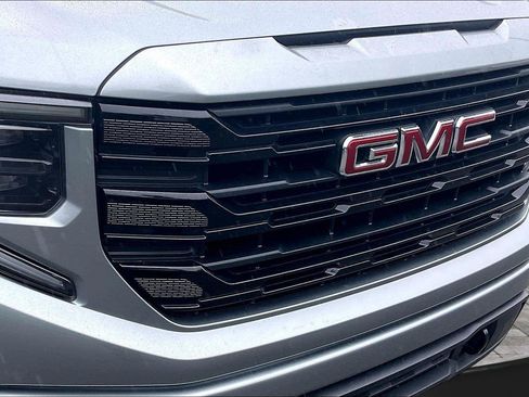 Used 2025 GMC Sierra 1500 Elevation AWD/4WD image 29