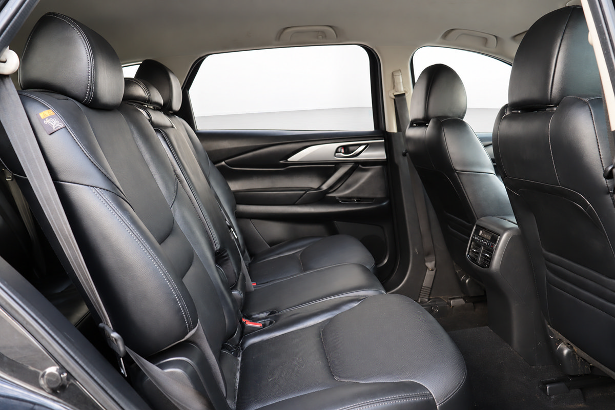 Used 2021 MAZDA CX-9 Touring FWD image 14