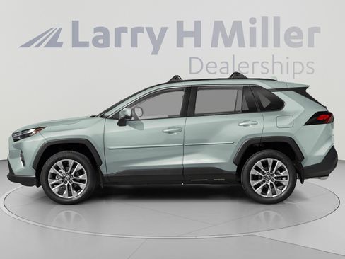 Used 2023 Toyota RAV4 XLE w/ XLE Grade Weather Package AWD/4WD image 3