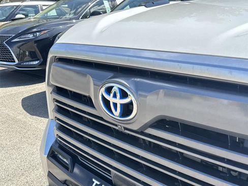 Used 2024 Toyota Tundra Limited image 8