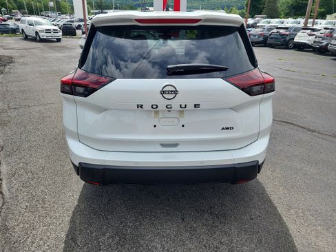 New 2026 Nissan Rogue Dark Armor AWD/4WD image 7