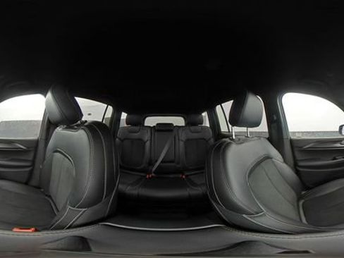 New 2025 Jeep Grand Cherokee Altitude AWD/4WD image 45