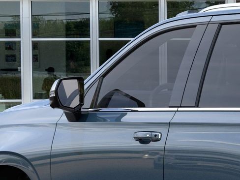 New 2026 Chevrolet Tahoe Premier AWD/4WD image 14