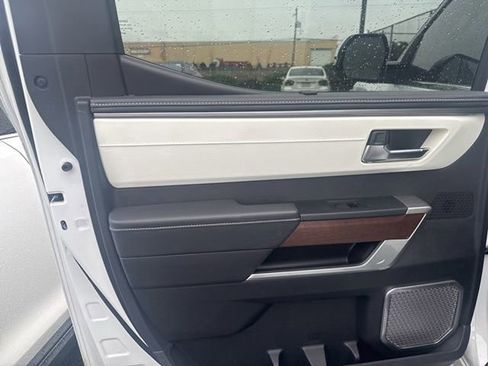 Used 2025 Toyota Tundra Capstone AWD/4WD image 15