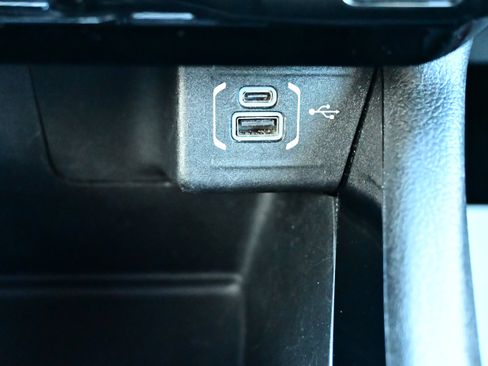 Used 2025 Jeep Compass Limited AWD/4WD image 27