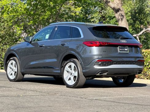 Certified 2025 Audi Q5 Premium w/ Premium Plus AWD/4WD image 7