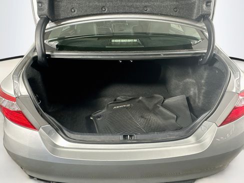 Used 2017 Toyota Camry SE FWD image 26