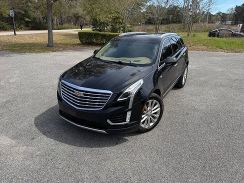 Used 2017 Cadillac XT5 Platinum AWD/4WD image 31
