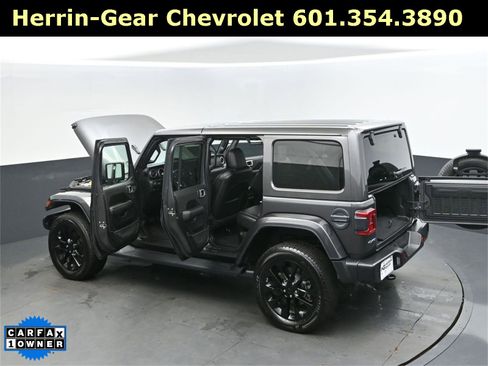Used 2021 Jeep Wrangler Unlimited Sahara w/ Cold Weather Group image 2