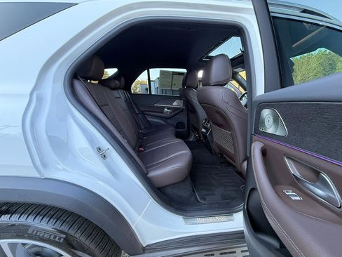 Used 2022 Mercedes-Benz GLE 350 4MATIC w/ Premium Package image 13