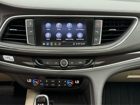 Used 2020 Buick Enclave Premium w/ Sun and Sites Package AWD/4WD image 30