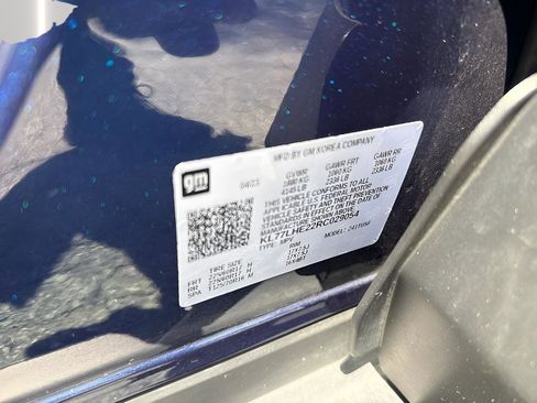 Used 2024 Chevrolet Trax LT FWD image 6