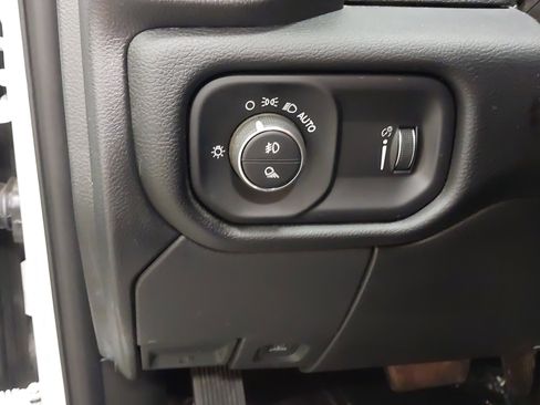 Used 2024 RAM 2500 Big Horn w/ Safety Group image 23