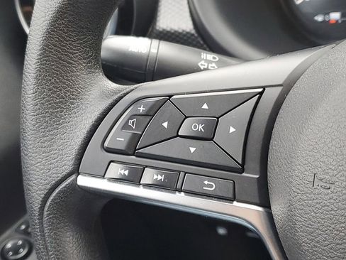 Used 2023 Nissan Kicks SV image 12