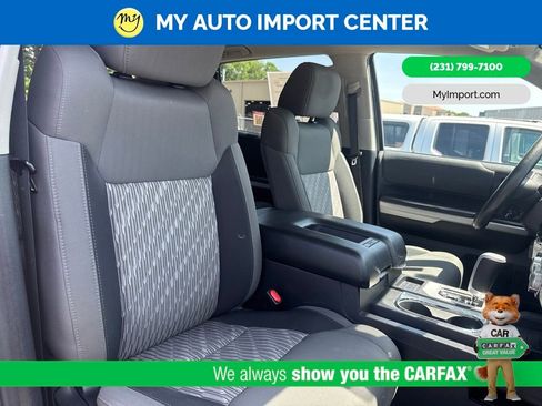 Used 2020 Toyota Tundra SR5 w/ SR5 Convenience Package AWD/4WD image 27