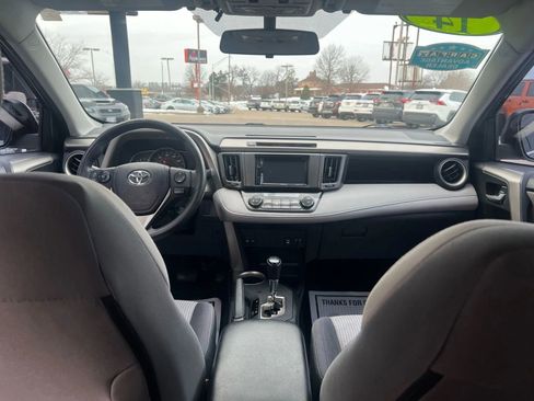 Used 2014 Toyota RAV4 XLE w/ Preferred Accessory Package image 17
