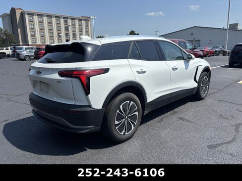Used 2025 Chevrolet Blazer EV LT AWD/4WD image 6