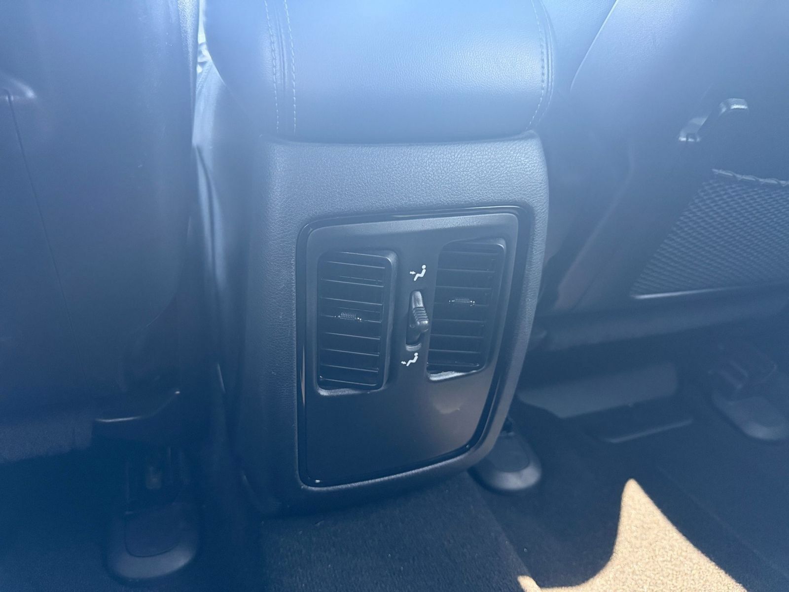 Used 2024 Dodge Durango SXT AWD/4WD image 22