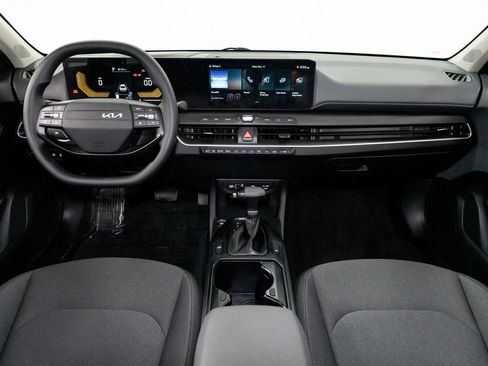Certified 2025 Kia K4 FWD image 26