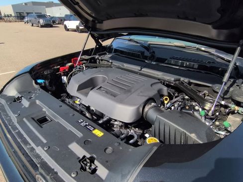 New 2026 Land Rover Defender 110 X-Dynamic SE image 14