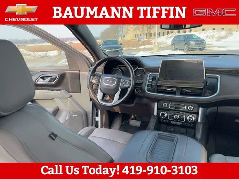Used 2021 GMC Yukon SLT w/ SLT Premium Package image 6