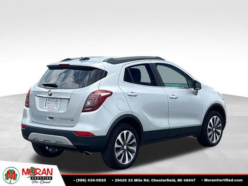 Used 2021 Buick Encore Preferred AWD/4WD image 5