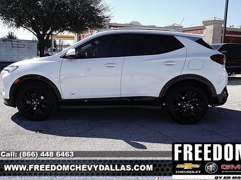 New 2026 Buick Encore GX Sport Touring image 4