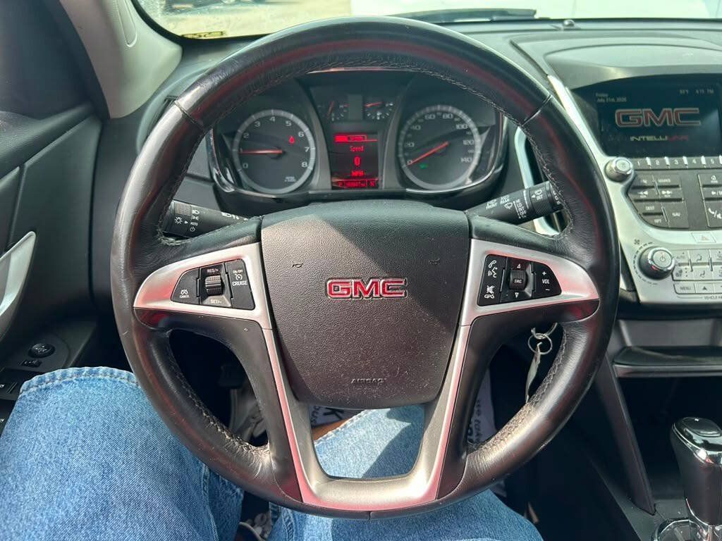 Used 2017 GMC Terrain SLT w/ Open Road Package AWD/4WD image 13