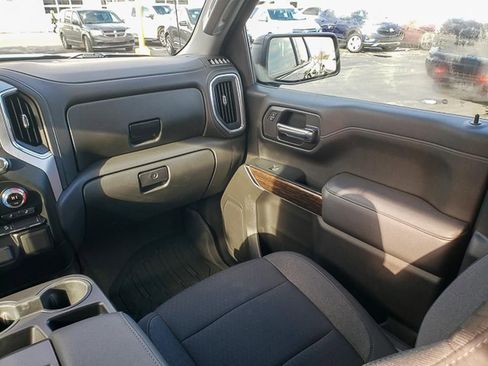 Used 2021 GMC Sierra 1500 Elevation image 25