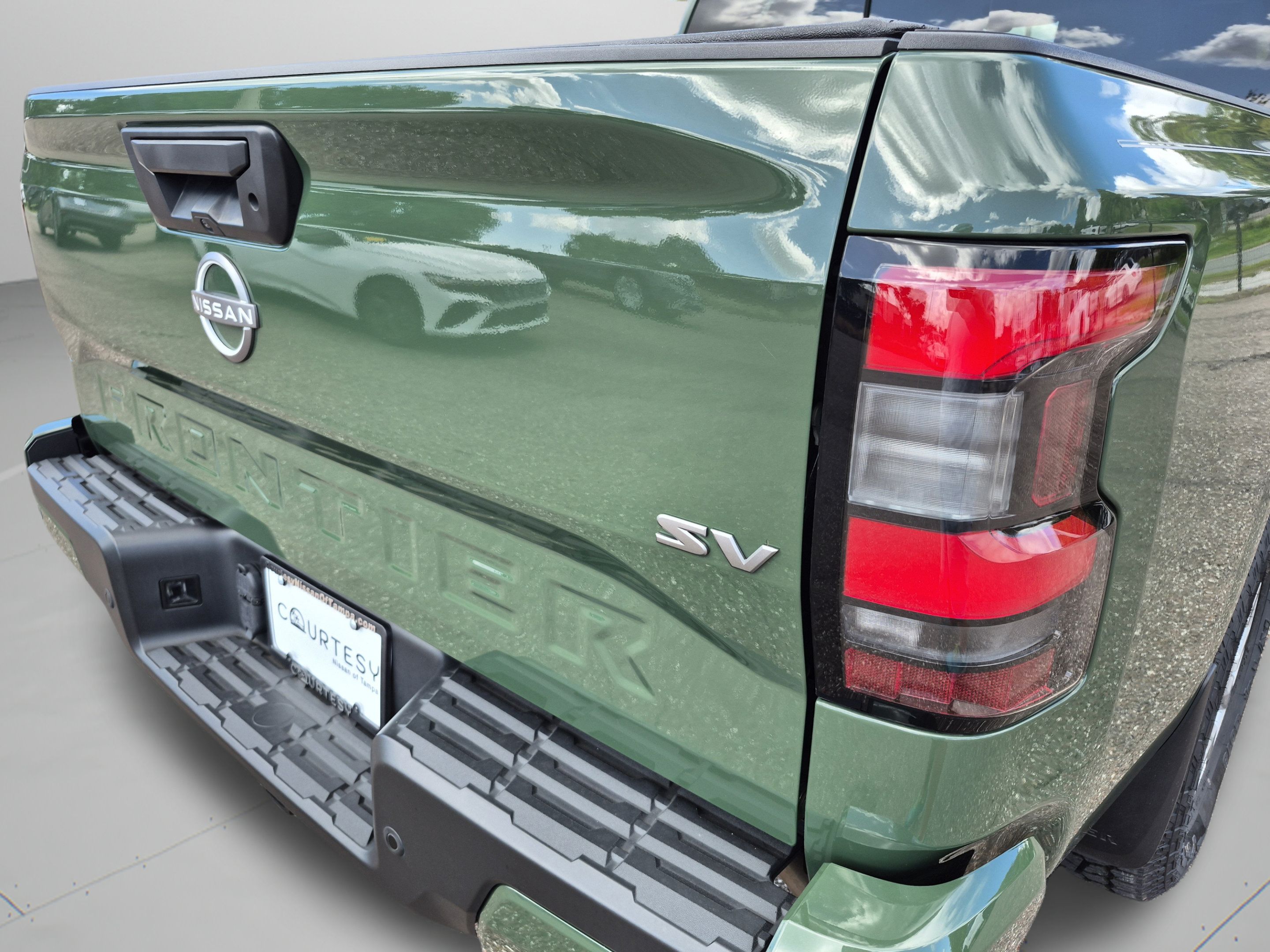Certified 2024 Nissan Frontier SV w/ SV Convenience Package RWD image 35