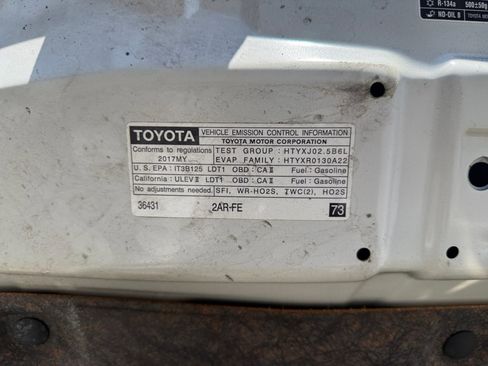 Used 2017 Toyota RAV4 SE FWD image 18