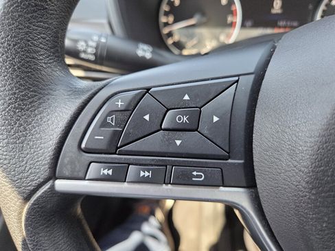 Used 2023 Nissan Altima 2.5 SV FWD image 16