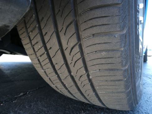 Used 2017 Ford Mustang Premium image 11