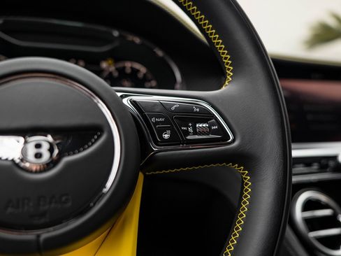 Used 2024 Bentley Continental GT image 9