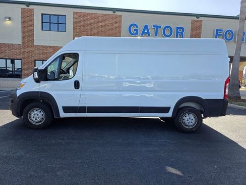 Used 2023 RAM ProMaster 2500 image 8