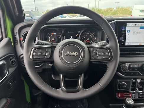 New 2025 Jeep Wrangler Unlimited Rubicon w/ Steel Bumper Group image 19