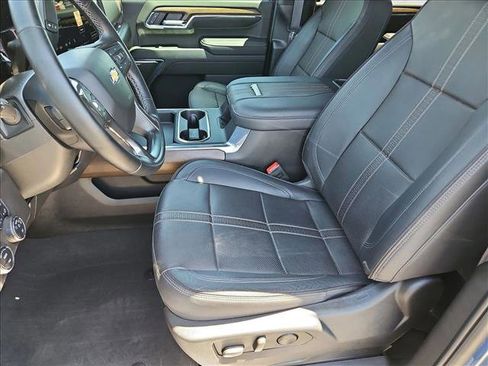 Used 2024 Chevrolet Silverado 2500 High Country w/ High Country Premium Package AWD/4WD image 23