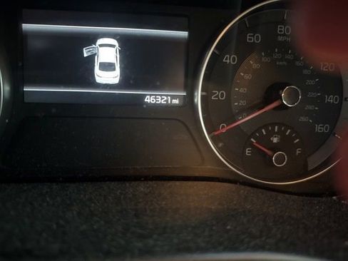 Certified 2023 Kia Forte LXS w/ LXS Technology Package image 11