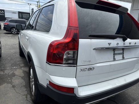 Used 2010 Volvo XC90 3.2 image 2