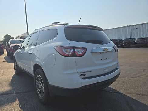 Used 2017 Chevrolet Traverse LT FWD image 8