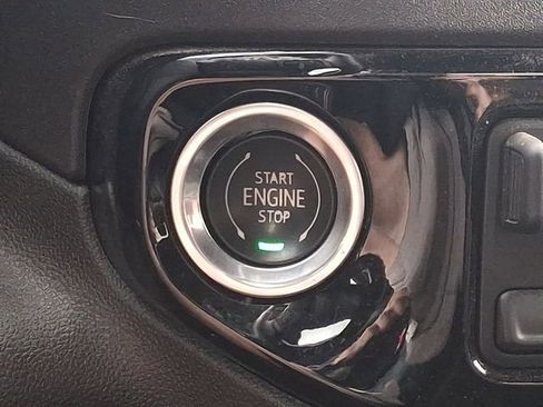 Used 2023 Chevrolet Silverado 1500 LT w/ Z71 Off-Road Package image 24