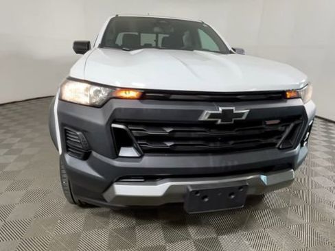 Used 2023 Chevrolet Colorado Trail Boss w/ Technology Package AWD/4WD image 13