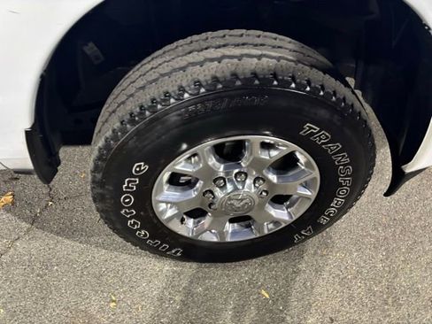 Used 2024 RAM 2500 Laramie image 38