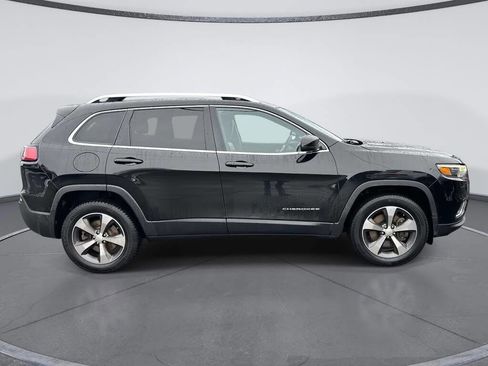 Used 2019 Jeep Cherokee Limited image 7