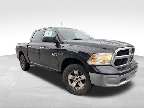 Used 2018 RAM 1500 Classic SLT image 1