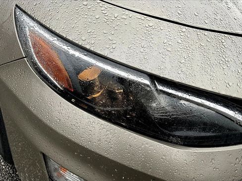 Used 2025 Chevrolet Malibu LT image 28