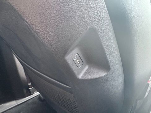 New 2026 Kia Carnival LXS image 30