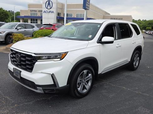 Used 2025 Honda Pilot EX-L image 7